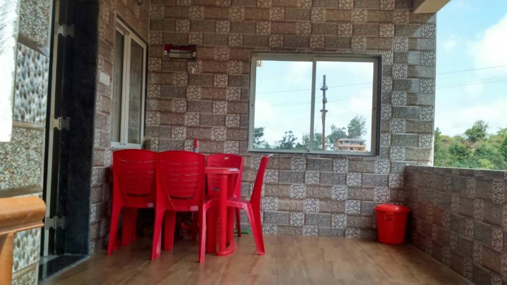 Sadgurukrupa Villa Mahableshwar 마하발레슈와르 외부 사진