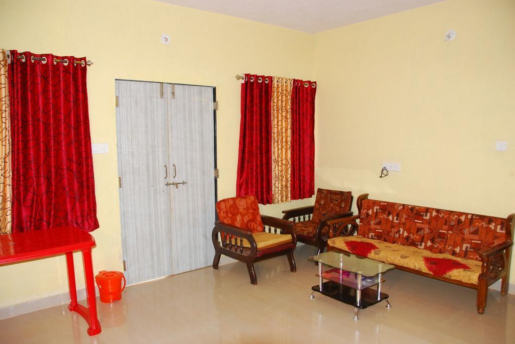 Sadgurukrupa Villa Mahableshwar 마하발레슈와르 외부 사진